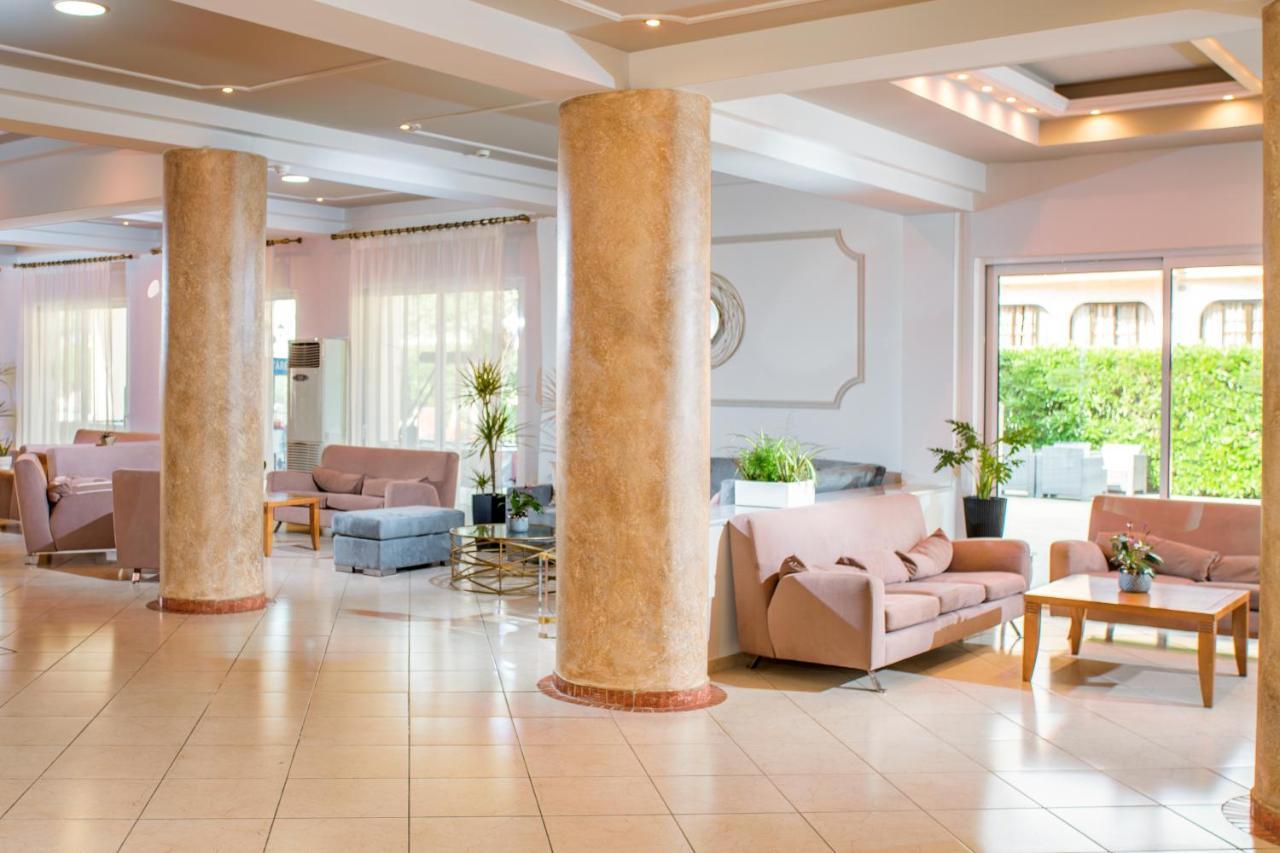 Cnic Gemini Hotel Mesongí エクステリア 写真