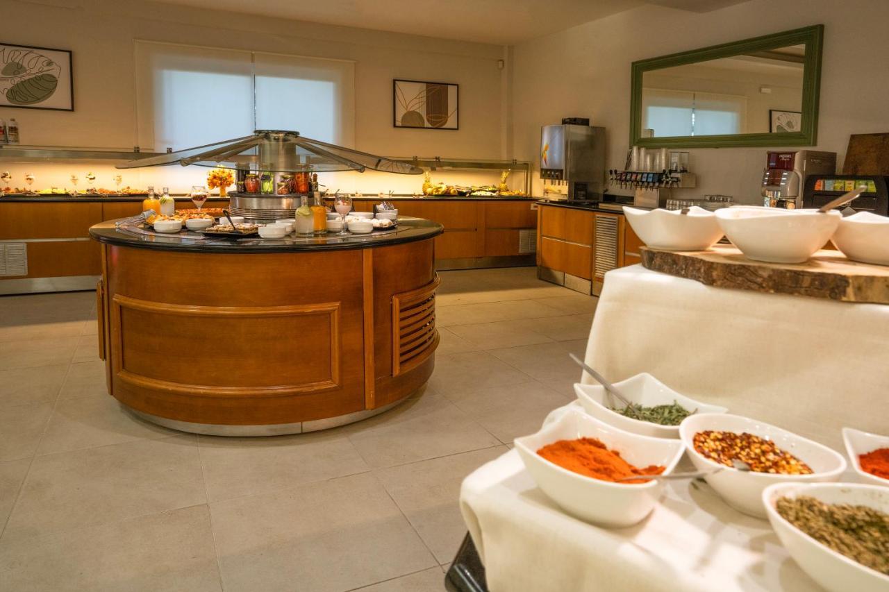 Cnic Gemini Hotel Mesongí エクステリア 写真