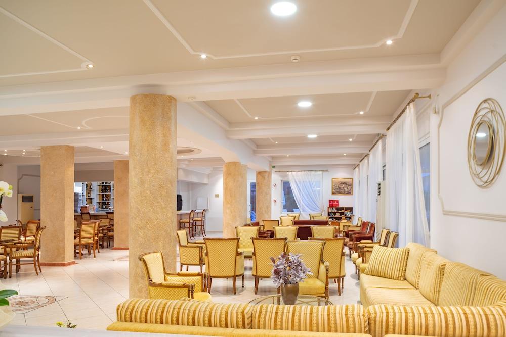 Cnic Gemini Hotel Mesongí エクステリア 写真